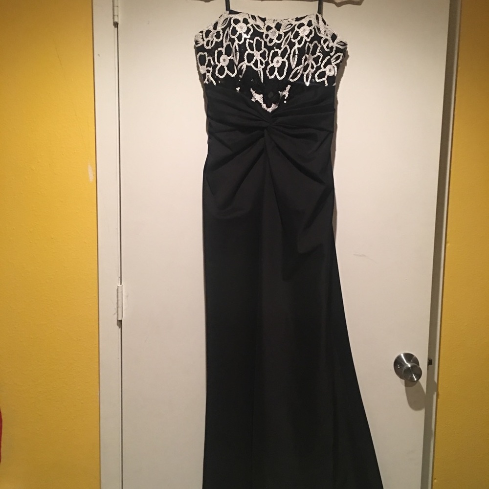 David Meister. Black ballgown.